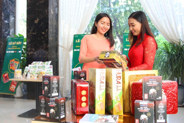 Các sản phẩm giữa PanCG và các đối tác sẽ được triển khai theo mô hình mới. Các sản phẩm giữa PanCG và các đối tác sẽ được triển khai theo mô hình mới.