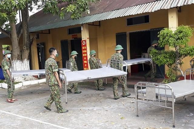 Bộ Quốc phòng đang huy động lực lượng hỗ trợ tối đa cho 2 điểm nóng Covid-19.