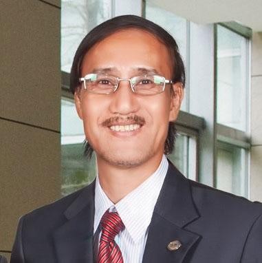 Ông Nguyễn Hoàng Ngân, Phó chủ tịch HĐQT, Tổng giám đốc Công ty cổ phần Nhựa Bình Minh (BMP). Ông Nguyễn Hoàng Ngân, Phó chủ tịch HĐQT, Tổng giám đốc Công ty cổ phần Nhựa Bình Minh (BMP).