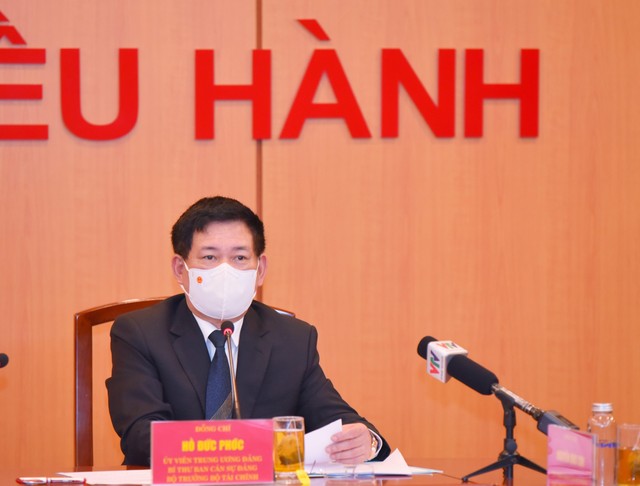 Ông Hồ Đức Phớc, Bộ trưởng Bộ Tài chính đánh giá cao sáng kiến về các giải pháp công nghệ của Tập đoàn Sovico và Tập đoàn FPT. Ông Hồ Đức Phớc, Bộ trưởng Bộ Tài chính đánh giá cao sáng kiến về các giải pháp công nghệ của Tập đoàn Sovico và Tập đoàn FPT.