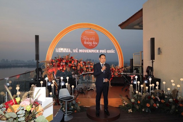 Đại diện MIKGroup chia sẻ thông tin về chính sách ưu việt để sở hữu Villa Mövenpick Villas & Residences Phú Quốc. Đại diện MIKGroup chia sẻ thông tin về chính sách ưu việt để sở hữu Villa Mövenpick Villas & Residences Phú Quốc.