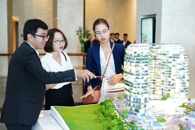 Nhà đầu tư tham khảo dự Phoenix Legend - MGallery tại P. Bãi Cháy, TP. Hạ Long, Quảng Ninh. Nhà đầu tư tham khảo dự Phoenix Legend - MGallery tại P. Bãi Cháy, TP. Hạ Long, Quảng Ninh.