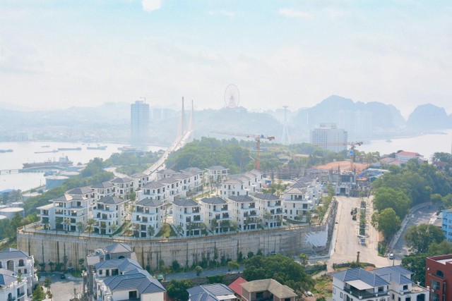 Một dự án nghỉ dưỡng trên đồi của Hạ Long đang được giới đầu tư quan tâm. (Ảnh: Phoenix Legend).