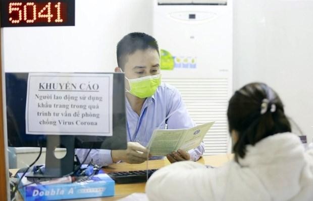 Hội đồng Nhân dân thành phố đã quy định mức hỗ trợ thêm tiền đóng bảo hiểm xã hội cho người tham gia bảo hiểm xã hội tự nguyện. (Ảnh minh họa: Anh Tuấn/TTXVN).