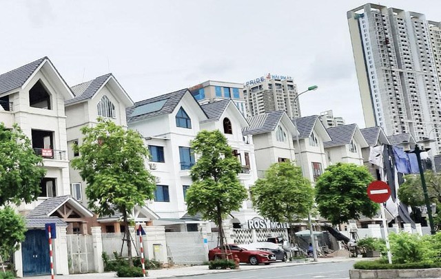 Nhà liền thổ được nhà đầu tư dày vốn hướng tới. Ảnh: Thành Nguyễn. Nhà liền thổ được nhà đầu tư dày vốn hướng tới. Ảnh: Thành Nguyễn.