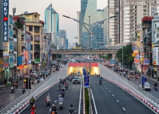 Hầm chui Lê Văn Lương góp phần giảm ùn tắc tại &quot;điểm đen&quot; giữa đường Lê Văn Lương - Tố Hữu và Vành đai 3.