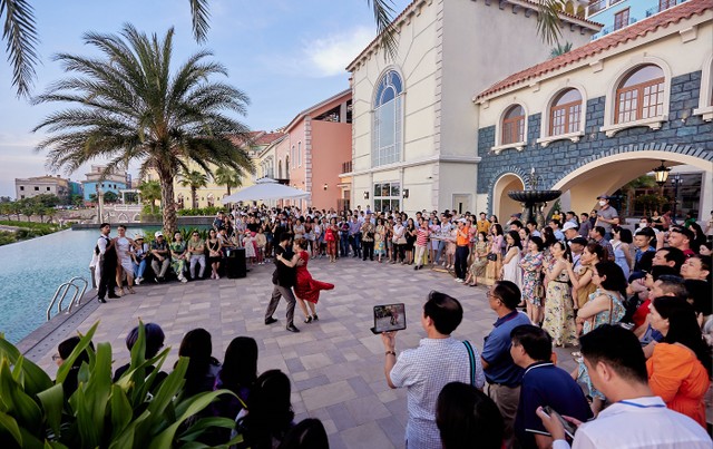 Thị trấn Hoàng Hôn – điểm du lịch mới của thế giới. Thị trấn Hoàng Hôn – điểm du lịch mới của thế giới.