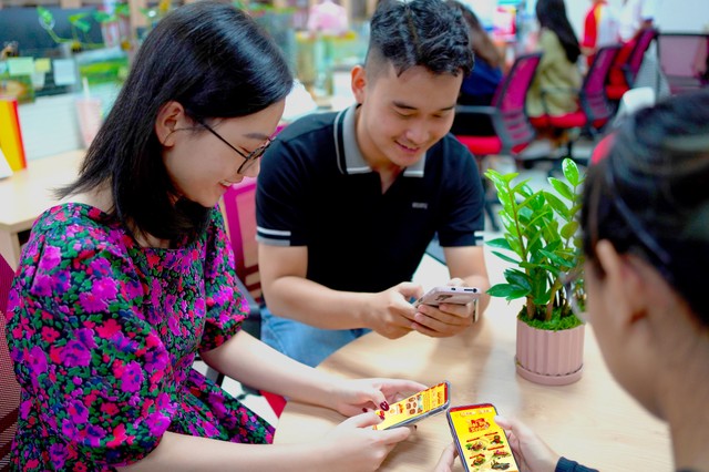 HDBank Hội Du Xuân có nhiều trò chơi dân gian thú vị. HDBank Hội Du Xuân có nhiều trò chơi dân gian thú vị.