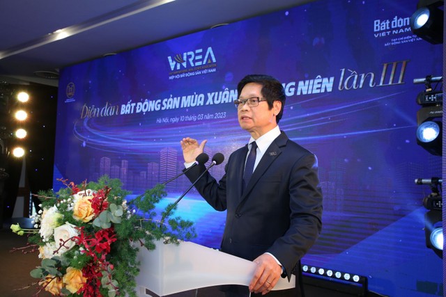 TS. Vũ Tiến Lộc phát biểu tại sự kiện. TS. Vũ Tiến Lộc phát biểu tại sự kiện.