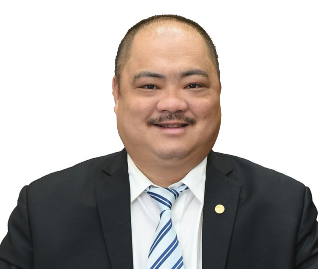 Ông Đỗ Tiến Dũng, Chủ tịch Hội đồng quản trị Công ty cổ phần Dịch vụ ô tô Hàng Xanh. Ông Đỗ Tiến Dũng, Chủ tịch Hội đồng quản trị Công ty cổ phần Dịch vụ ô tô Hàng Xanh.