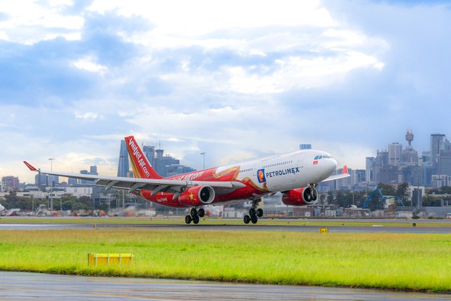 Vietjet đưa tàu bay thân rộng Airbus A330 vào khai thác các chặng bay đường dài và triển khai hạng vé Skyboss Business với nhiều tiện ích và đặc quyền. Ảnh: Quang Nguyễn. Vietjet đưa tàu bay thân rộng Airbus A330 vào khai thác các chặng bay đường dài và triển khai hạng vé Skyboss Business với nhiều tiện ích và đặc quyền. Ảnh: Quang Nguyễn.