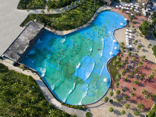 Công viên nước là trải nghiệm không thể bỏ qua khi tới Sun World Ha Long. Công viên nước là trải nghiệm không thể bỏ qua khi tới Sun World Ha Long.