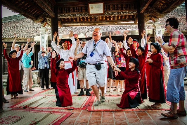 Du khách trong và ngoài nước yêu thích khám phá du lịch văn hóa Việt. Du khách trong và ngoài nước yêu thích khám phá du lịch văn hóa Việt.