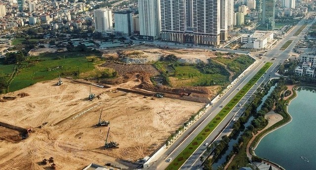 Kết luận cuộc họp, Phó Thủ tướng Trần Hồng Hà nêu rõ: Định giá đất là vấn đề then chốt trong giải quyết những khó khăn, vướng mắc, vi phạm về đất đai hiện nay. Việc sửa đổi Nghị định 44 cần có phương pháp luận đúng đắn, cơ sở khoa học, thực tiễn. Kết luận cuộc họp, Phó Thủ tướng Trần Hồng Hà nêu rõ: Định giá đất là vấn đề then chốt trong giải quyết những khó khăn, vướng mắc, vi phạm về đất đai hiện nay. Việc sửa đổi Nghị định 44 cần có phương pháp luận đúng đắn, cơ sở khoa học, thực tiễn.