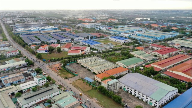 Khu công nghiệp Sông Mây quy mô 473 ha, một trung tâm công nghiệp thuộc “tam giác vàng” Biên Hòa – Thống Nhất – Vĩnh Cửu.