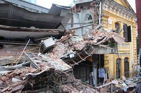 Địa ốc 7 ngày: Nóng chuyện sập nhà ảnh 1