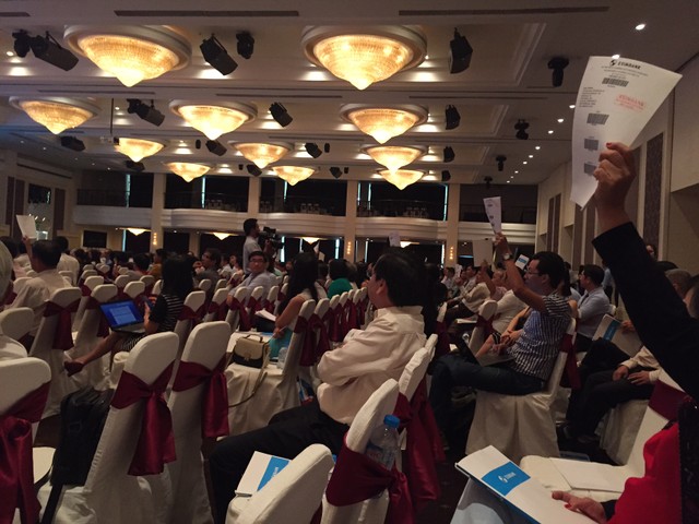 ĐHCĐ bất thường Eximbank: Cổ đông bức xúc, nhưng mọi việc đều được thông qua ảnh 4