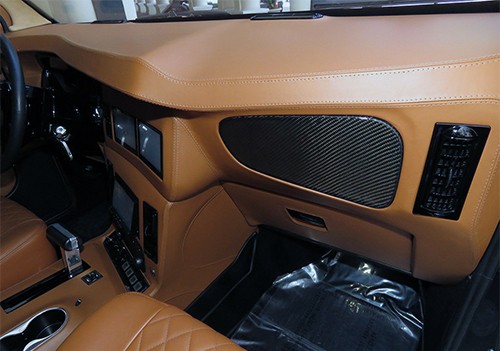 Knight XV - siêu SUV chống đạn qua sử dụng giá 565.000 USD ảnh 12 chi-tiet-noi-that-knight-xv-2