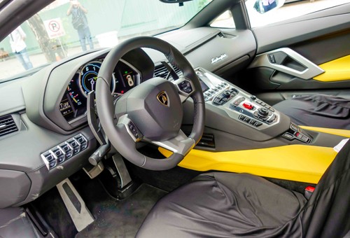 sieu-xe-lamborghini-thu-choi-cua-dai-gia-sai-gon-page-2-10