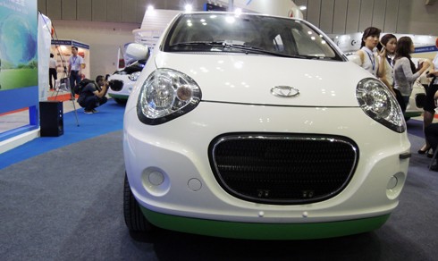 oto-dien-trung-quoc-ngap-nghe-thi-truong-viet