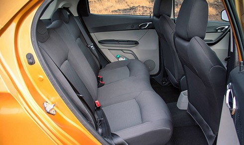 hien-tuong-xe-hoi-gia-re-mang-ten-tata-tiago-6