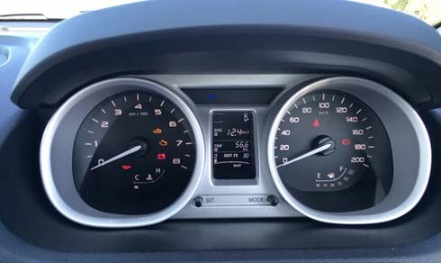 hien-tuong-xe-hoi-gia-re-mang-ten-tata-tiago-4