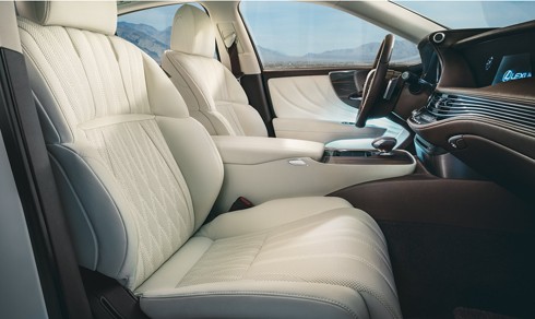 Lexus LS 500h 2018 sử dụng động cơ tăng áp kép ảnh 7 lexus-ls-500h-2018-su-dung-dong-co-tang-ap-6