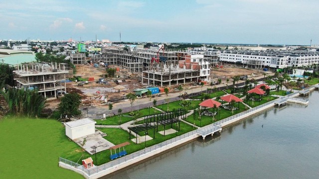 Tổng quan tiến độ của khu compound The Pearl Riverside. Tổng quan tiến độ của khu compound The Pearl Riverside.