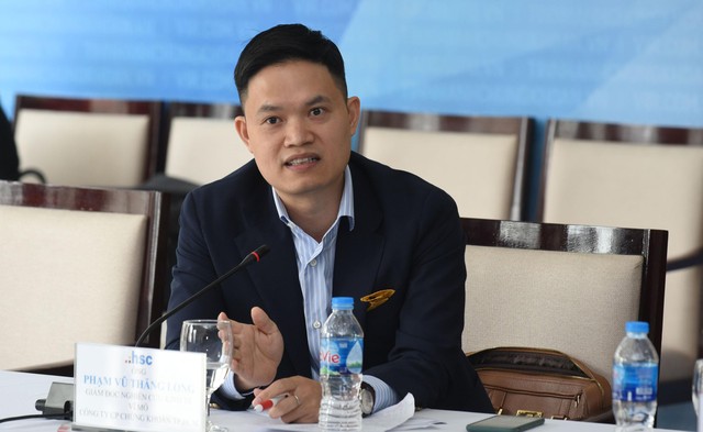 Ông Phạm Vũ Thăng Long, Giám đốc Nghiên cứu kinh tế vĩ mô CTCK HSC trao đổi tại Tọa đàm. Ảnh: Dũng Minh Ông Phạm Vũ Thăng Long, Giám đốc Nghiên cứu kinh tế vĩ mô CTCK HSC trao đổi tại Tọa đàm. Ảnh: Dũng Minh