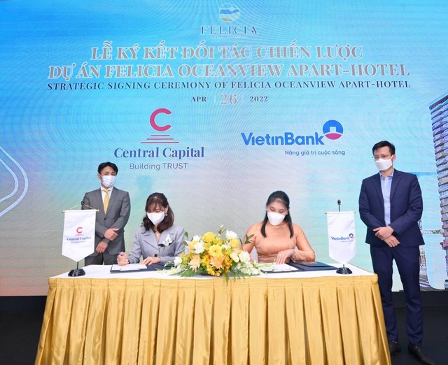 Central Capital ký kết cùng Vietinbank (Chi nhánh Hội An) trong việc phát triển dự án Felicia Đà Nẵng. Central Capital ký kết cùng Vietinbank (Chi nhánh Hội An) trong việc phát triển dự án Felicia Đà Nẵng.