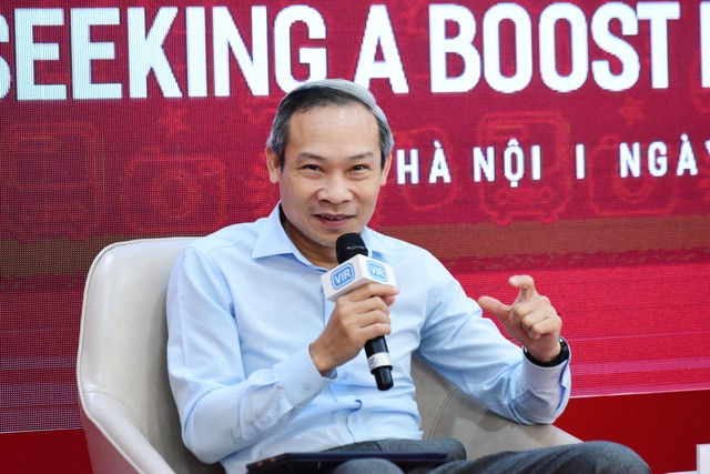 Ông Phan Đức Hiếu, Ủy viên thường trực Ủy ban Kinh tế Quốc hội trao đổi tại tọa đàm. Ảnh: Dũng Minh