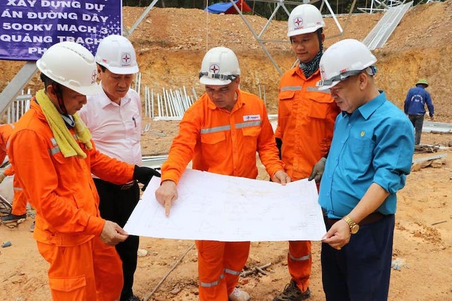 Trên công trường Đường dây 500 kV mạch 3
