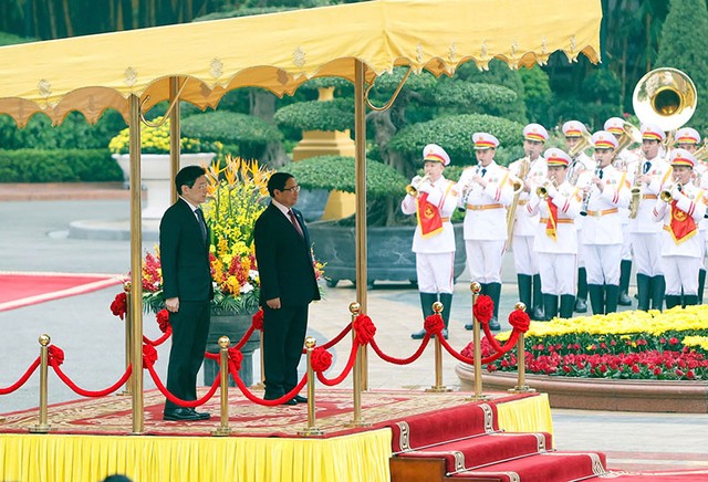 Thủ tướng Chính phủ Phạm Minh Chính chủ trì lễ đón chính thức Thủ tướng Lawrence Wong tại Phủ Chủ tịch. Thủ tướng Chính phủ Phạm Minh Chính chủ trì lễ đón chính thức Thủ tướng Lawrence Wong tại Phủ Chủ tịch.