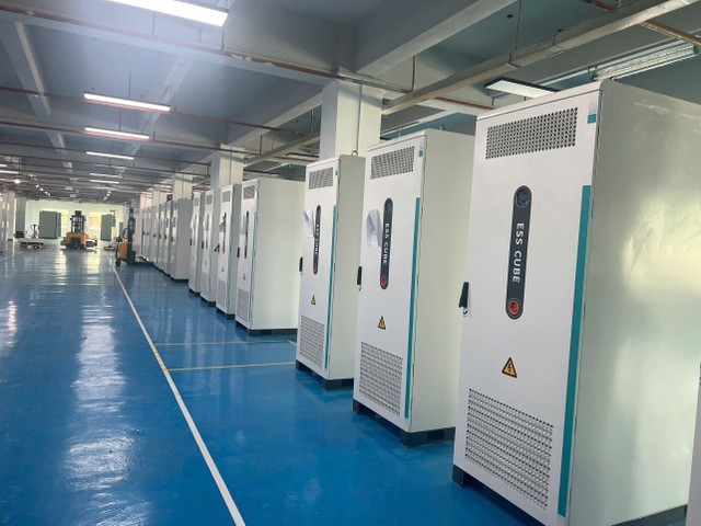 Pin tích điện công nghiệp - một trong những sản phẩm triển vọng của CRC