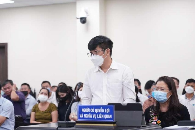 Những người có quyền lợi và nghĩa vụ liên quan tham gia tố tụng. Những người có quyền lợi và nghĩa vụ liên quan tham gia tố tụng.