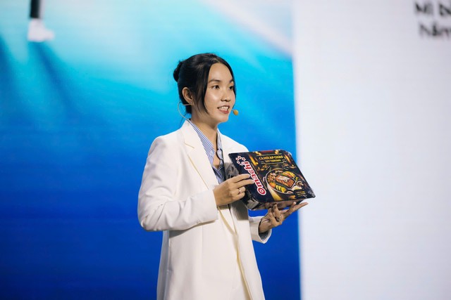 Masan giới thiệu sản phẩm cơm tự chín tại Đại hội đồng cổ đông đầu năm Masan giới thiệu sản phẩm cơm tự chín tại Đại hội đồng cổ đông đầu năm