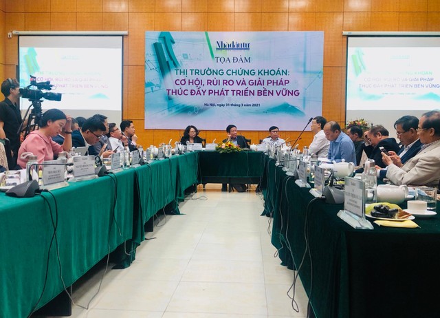 Toạ đàm diễn ra sáng ngày 31/3 tại Hà Nội. Toạ đàm diễn ra sáng ngày 31/3 tại Hà Nội.