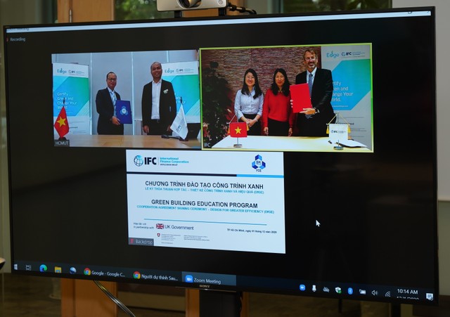 Lễ ký kết trực tuyến giữa ông Kyle Kelhofer, Giám đốc Quốc gia IFC và PGS.TS. Lê Anh Tuấn, Trưởng Khoa Kỹ thuật Xây dựng, Đại học Bách Khoa Thành phố Hồ Chí Minh ngày 1/12/2020 Lễ ký kết trực tuyến giữa ông Kyle Kelhofer, Giám đốc Quốc gia IFC và PGS.TS. Lê Anh Tuấn, Trưởng Khoa Kỹ thuật Xây dựng, Đại học Bách Khoa Thành phố Hồ Chí Minh ngày 1/12/2020