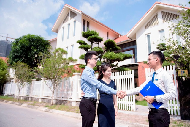 Thương hiệu NCB đã trở nên quen thuộc với mọi khách hàng Thương hiệu NCB đã trở nên quen thuộc với mọi khách hàng