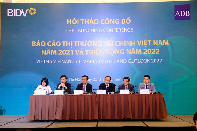 Các diễn giả thảo luận tại Hội thảo