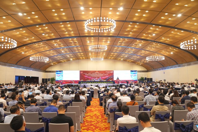 Toàn cảnh Diễn đàn Toàn cảnh Diễn đàn