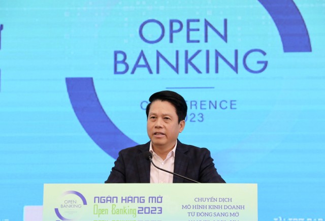 Ông Phạm Tiến Dũng, Phó Thống đốc Ngân hàng Nhà nước phát biểu tại Hội thảo Ông Phạm Tiến Dũng, Phó Thống đốc Ngân hàng Nhà nước phát biểu tại Hội thảo