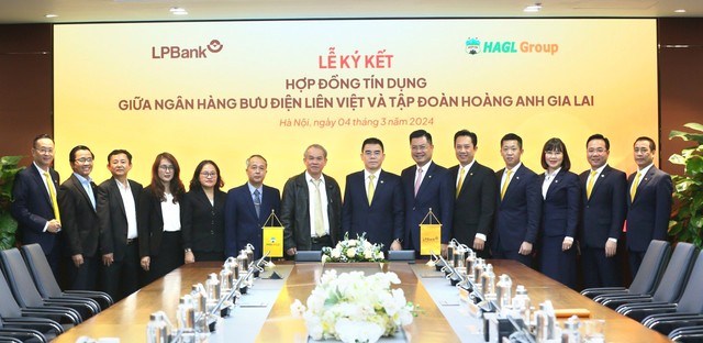 Gói vay 5.000 tỷ đồng không chỉ giúp HAGL Group mở rộng sản xuất kinh doanh theo hướng bền vững mà còn giúp LPBank thực hiện mục tiêu tăng trưởng tín dụng xanh Gói vay 5.000 tỷ đồng không chỉ giúp HAGL Group mở rộng sản xuất kinh doanh theo hướng bền vững mà còn giúp LPBank thực hiện mục tiêu tăng trưởng tín dụng xanh