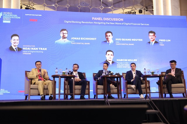 Các diễn giả thảo luận tại sự kiện “Đổi mới tài chính thế giới Việt Nam 2024” diễn ra trong 2 ngày 15 - 16/4/2024