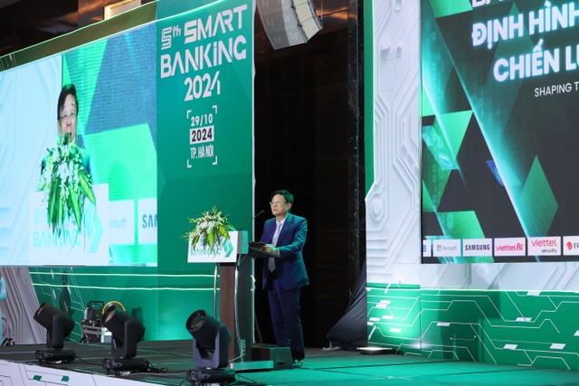 Ông Nguyễn Quốc Hùng, Phó Chủ tịch kiêm Tổng Thư ký Hiệp hội Ngân hàng Việt Nam (VNBA) phát biểu tại sự kiện