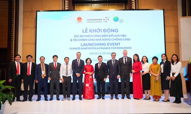 Đoàn đại diện Agribank tham gia vào Lễ Khởi động Đoàn đại diện Agribank tham gia vào Lễ Khởi động