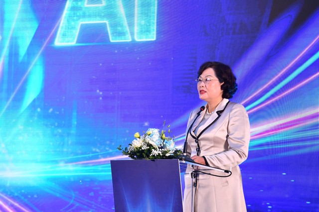 Thống đốc NHNN Nguyễn Thị Hồng phát biểu tại sự kiện