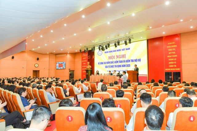 Toàn cảnh Hội nghị Toàn cảnh Hội nghị