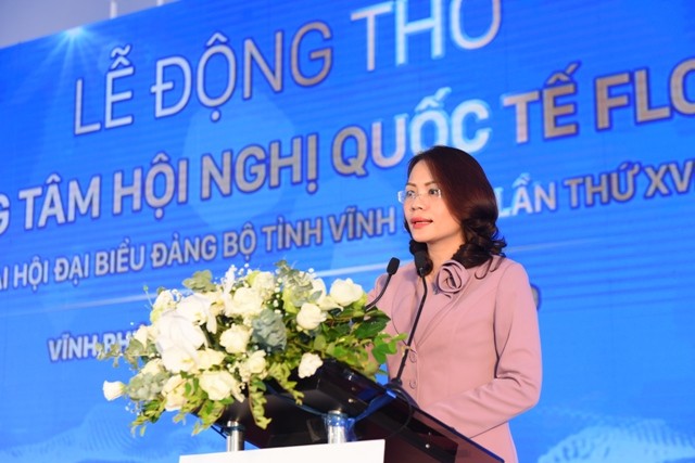 Bà Dung tin rằng, quần thể tiện ích tiêu chuẩn 5 sao của FLC sẽ đáp ứng nhu cầu nghỉ dưỡng, hội nghị... tại Vĩnh Phúc nói riêng và Việt Nam nói chung Bà Dung tin rằng, quần thể tiện ích tiêu chuẩn 5 sao của FLC sẽ đáp ứng nhu cầu nghỉ dưỡng, hội nghị... tại Vĩnh Phúc nói riêng và Việt Nam nói chung