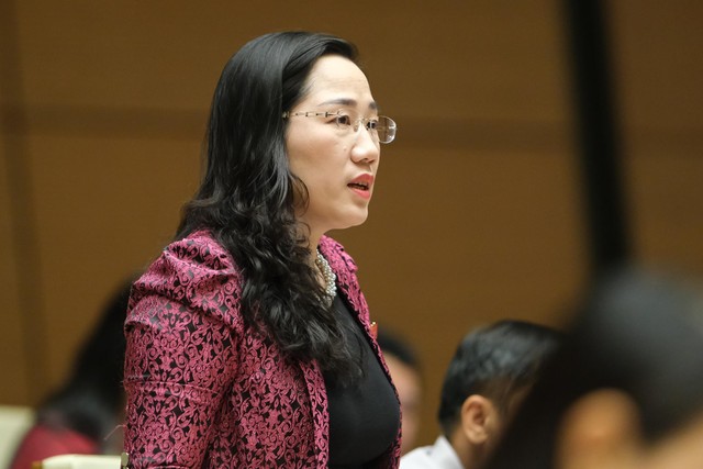 Đại biểu Nguyễn Thị Thủy (đoàn Bắc Kạn) Đại biểu Nguyễn Thị Thủy (đoàn Bắc Kạn)